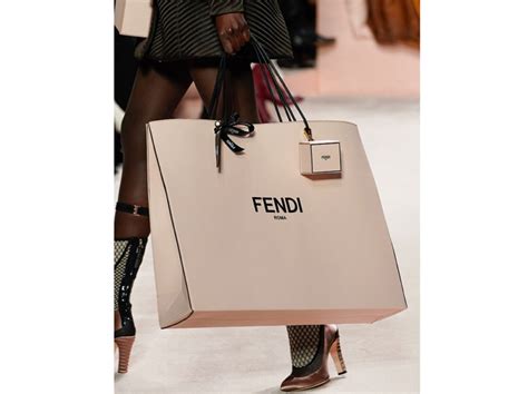 borse fendi autunno inverno 2020|fendi scarpe.